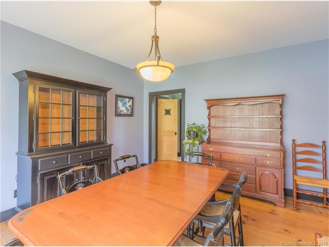 4 Baker Hill Rd
