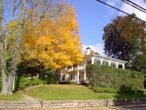 56 Westview Dr