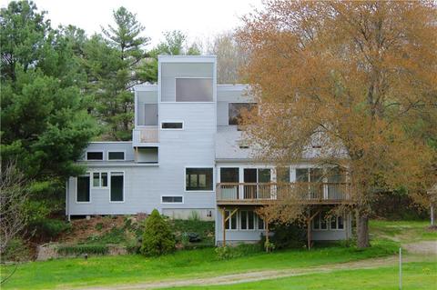 56 Westview Dr