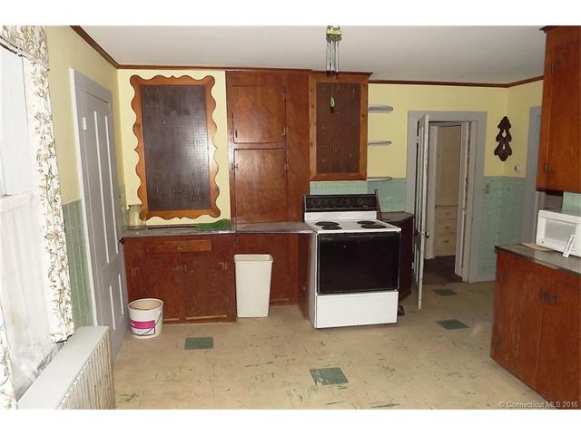 For Sale: 760 Upper Maple St Danielson, CT 06239