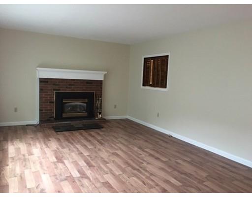334 Wauregan Rd