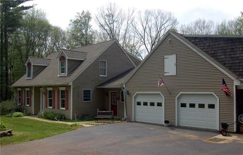 289 Main St