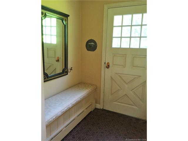 For Sale: 1593 Exeter Rd Lebanon, CT 06249