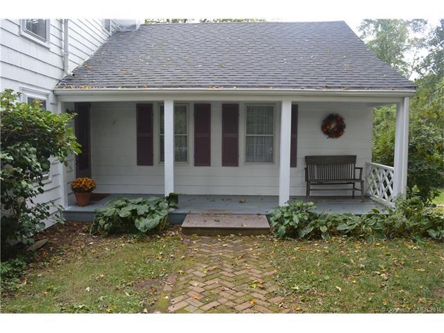 19 Roxbury Rd