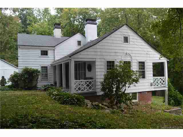 19 Roxbury Rd