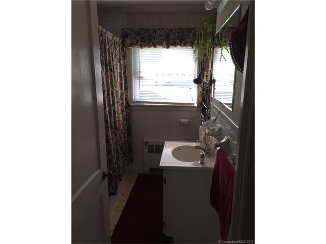 For Sale: 9 Bayshore Dr New London, CT 06320