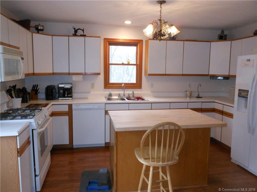 31 Hurlbutt Rd