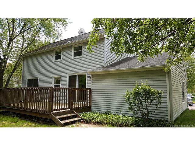 28 Blacksmith Dr, Ledyard CT 06339