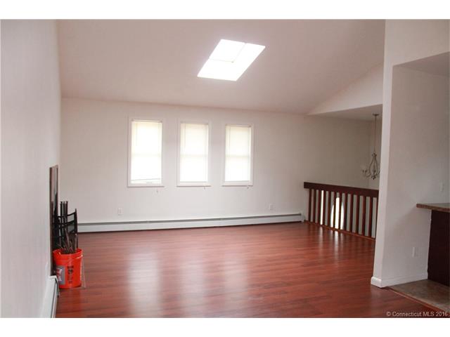 13 Jessica Ln