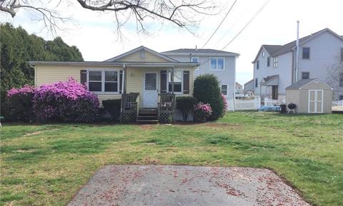 81 Sound Breeze Ave