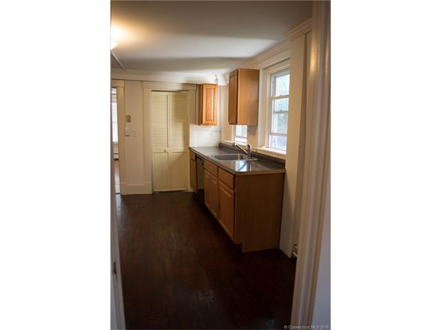 42 Pleasant St #2