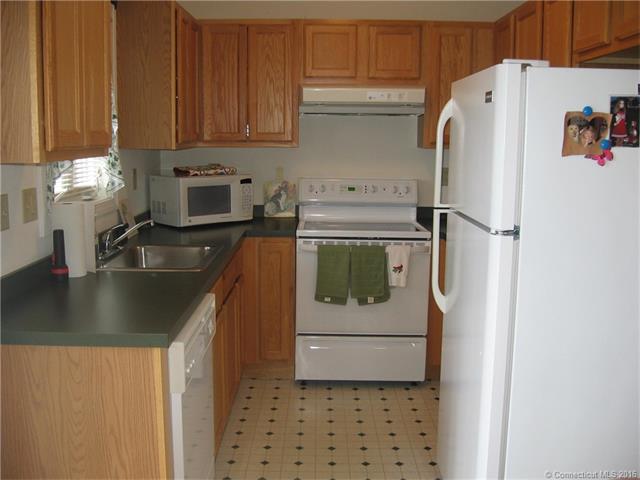 267 Bridge St #18
