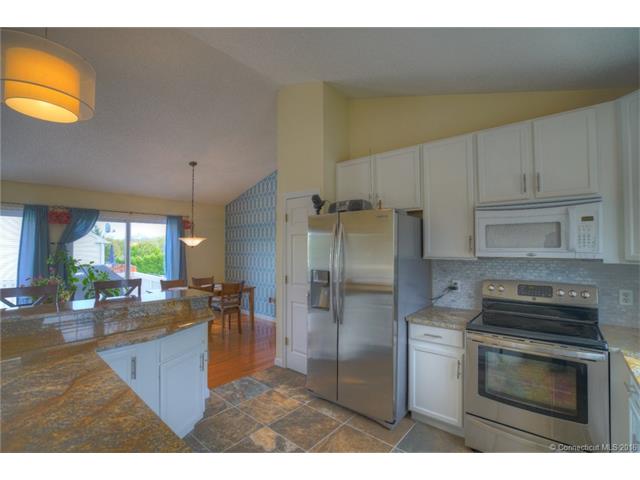 For Sale: 226 Noank Ledyard Rd Mystic, CT 06355