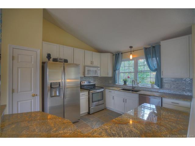 For Sale: 226 Noank Ledyard Rd Mystic, CT 06355