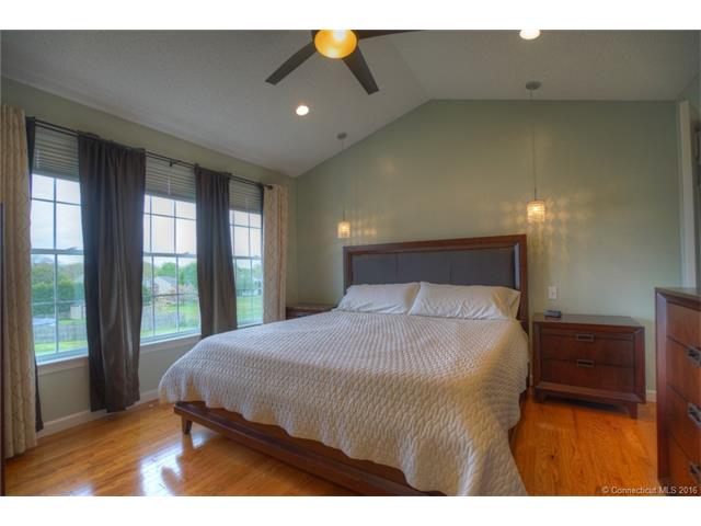 For Sale: 226 Noank Ledyard Rd Mystic, CT 06355