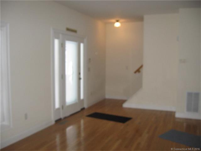 For Sale: 17 Spring Glen Rd #APT B Niantic, CT 06357