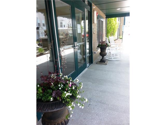For Sale: 38 Hope #APT 1110 Niantic, CT 06357