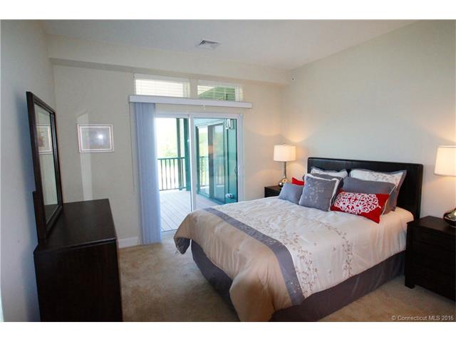 For Sale: 38 Hope #APT 1110 Niantic, CT 06357