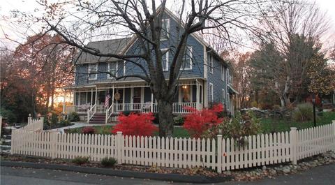 4 Hinckley Hill Rd