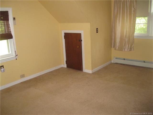 3 Meditz Ct Norwich, CT 06360