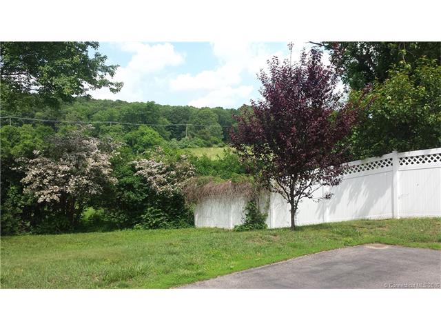 3 Meditz Ct Norwich, CT 06360