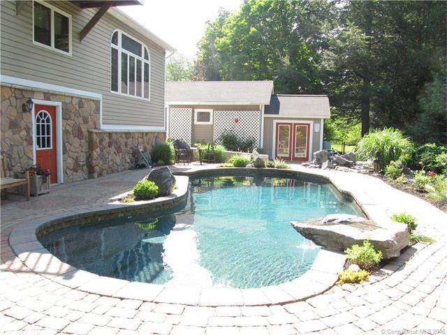 For Sale: 84 Hunters Rd Norwich, CT 06360