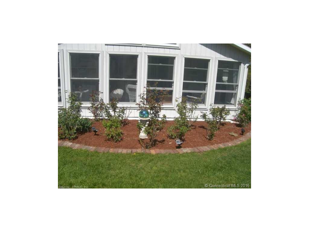 1368 Hartford New London Tpke