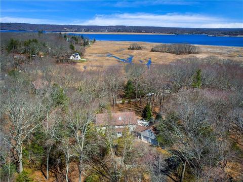 6 Meetinghouse Ln