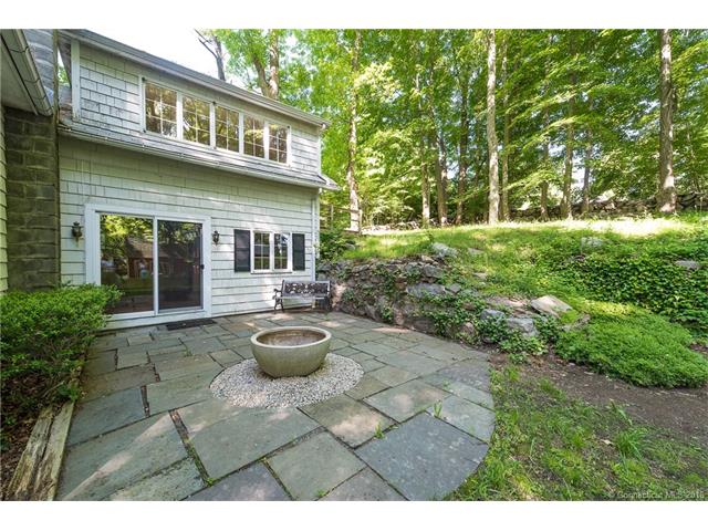 For Sale: 134 Sterling City Rd Old Lyme, CT 06371