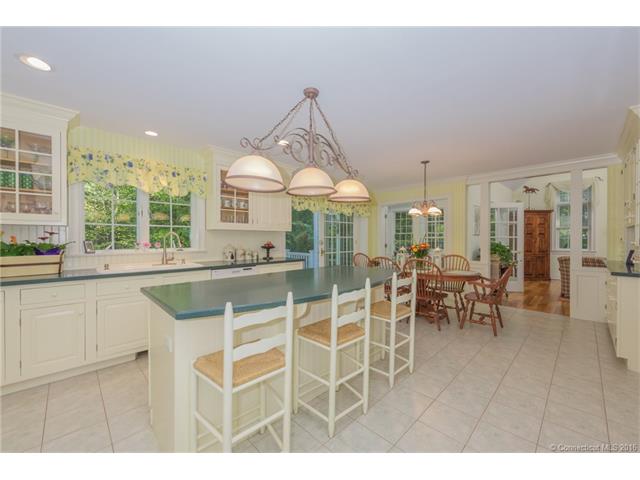 12 Somerset Ln