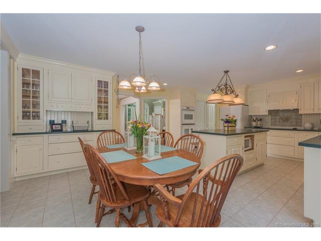 12 Somerset Ln