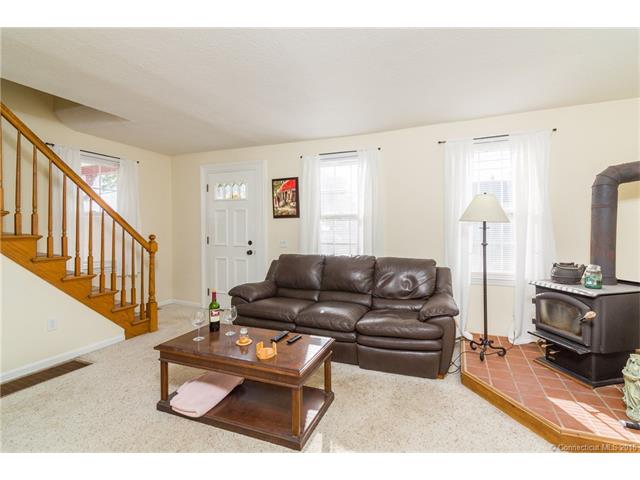 112 Shore Rd