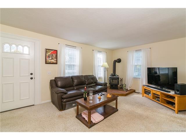 112 Shore Rd