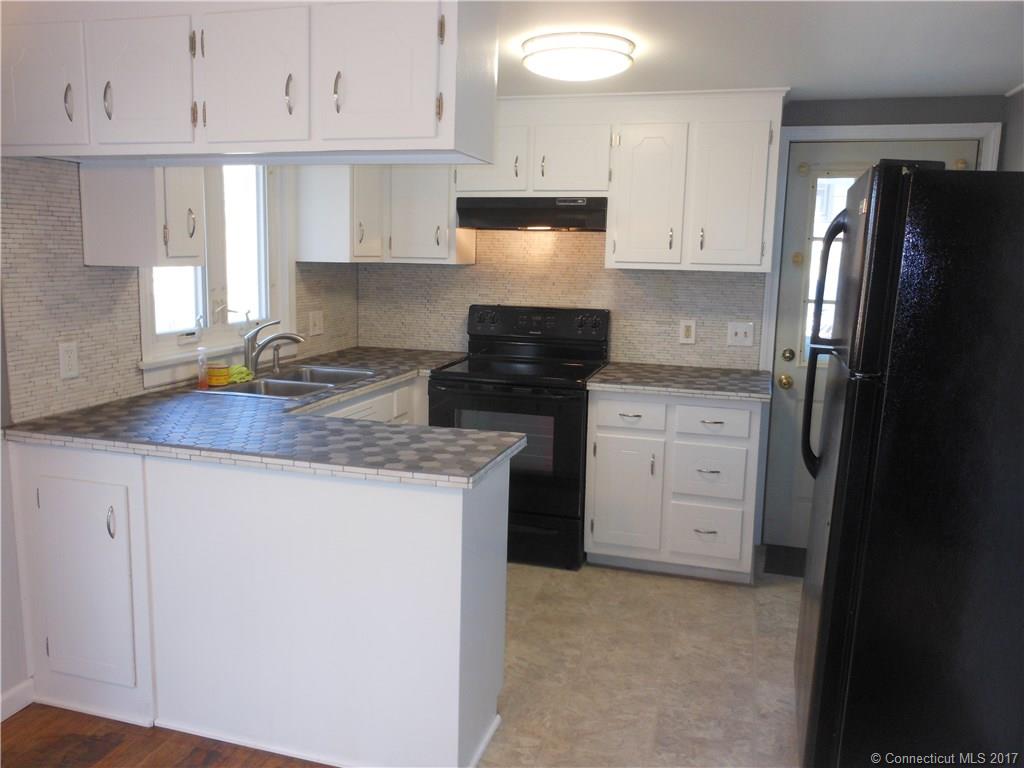 33 Occum Ln