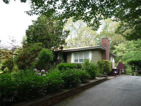 361 Maple Ave