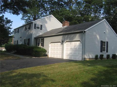 40 Colonial Dr