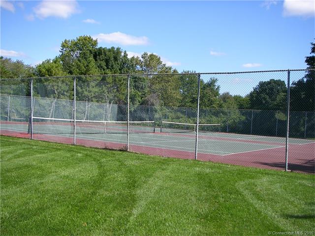 For Sale: 24 Turtle Bay Dr #APT 24 Branford, CT 06405