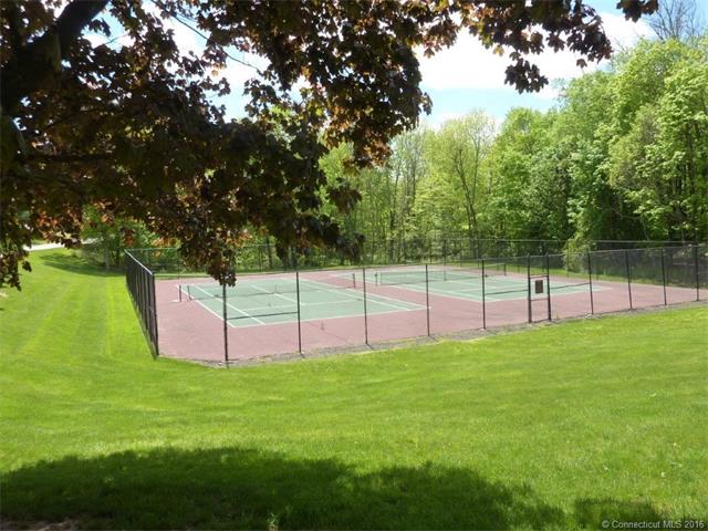 For Sale: 53 Old Towne Rd #APT 53 Cheshire, CT 06410