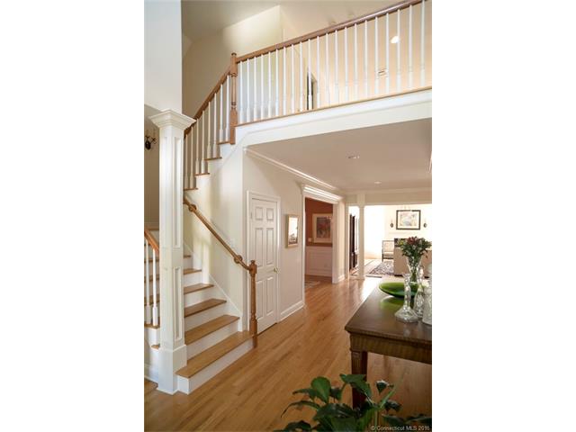 3 Stonegate Cir