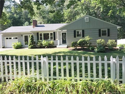 9 Woods Ln