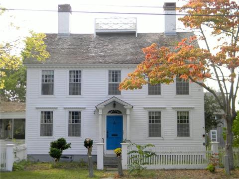 3 Clover Ln