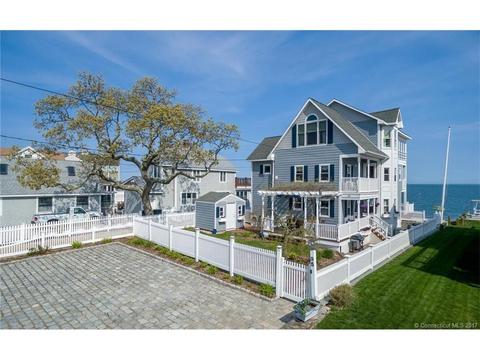 3 Clover Ln