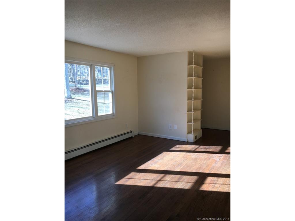 70 Williams Rd