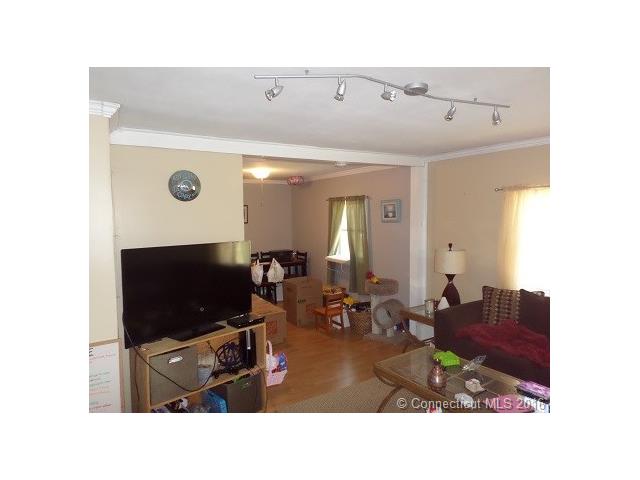 For Sale: 174 New London Rd Colchester, CT 06415