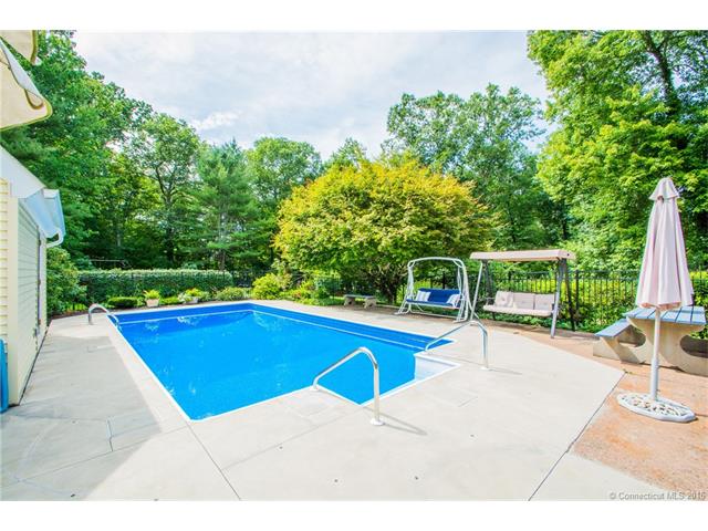 855 Old Hartford Rd