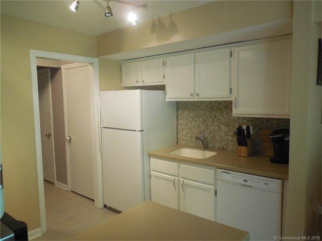 92 Woodland Dr #92