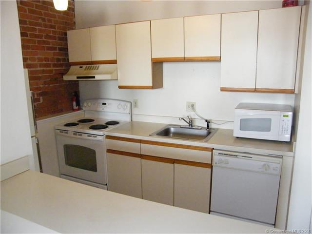 92 Main St #408