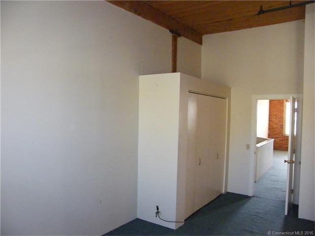 92 Main St #408