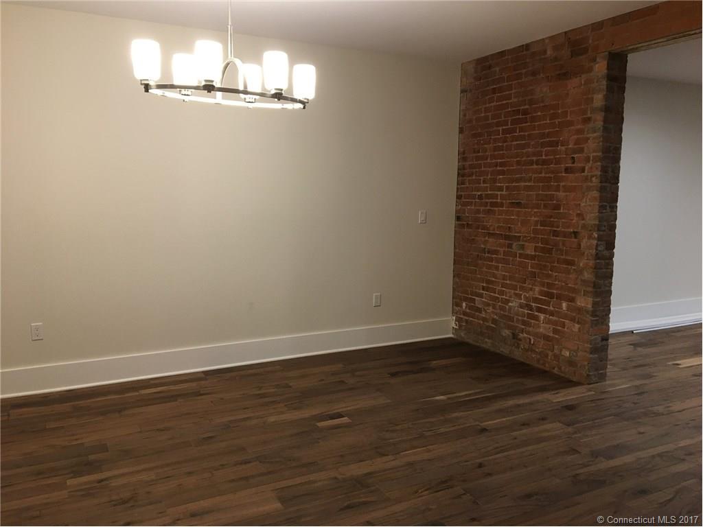 66 High St #3