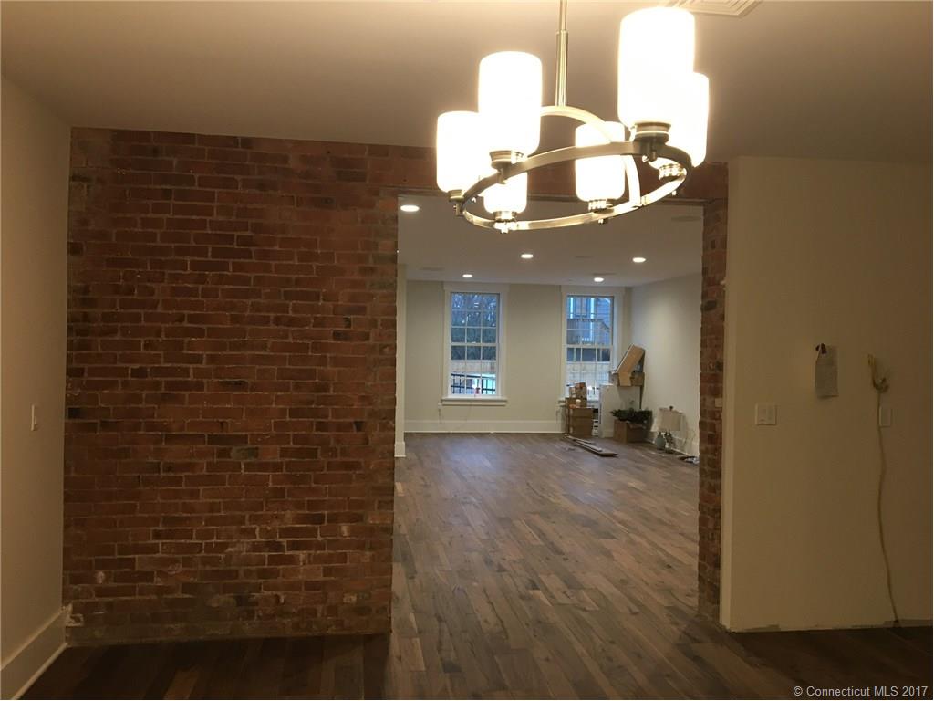 66 High St #3